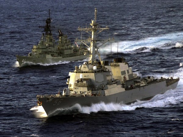 USS John s. MCCAIN DDG-56