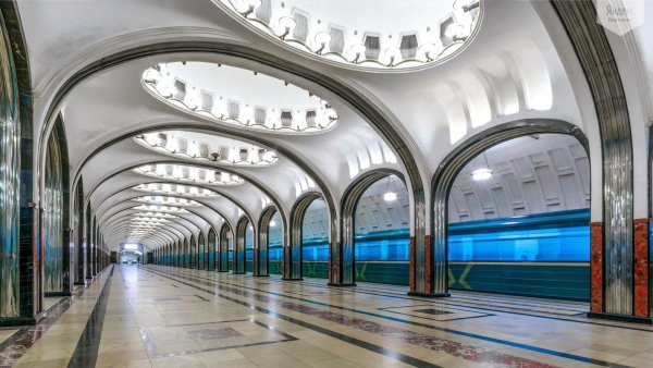Станция Маяковская Москва