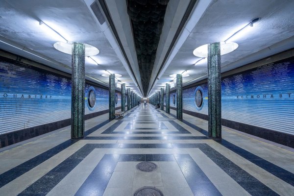 Станция метро космонавтлар в Ташкенте