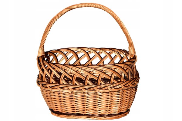 Корзинка на белом фоне