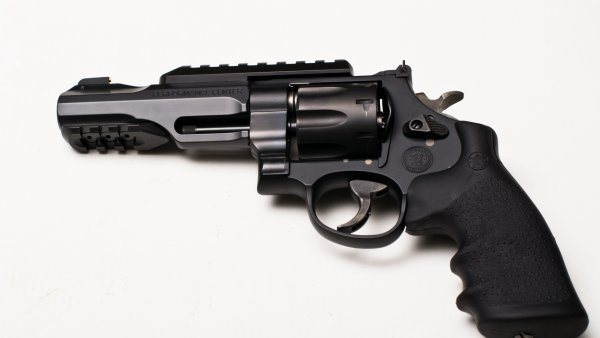 Smith Wesson 327 trr8