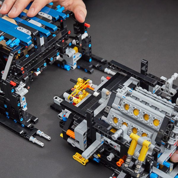 LEGO Technic 42083