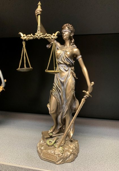 Юридические услуги Фемида