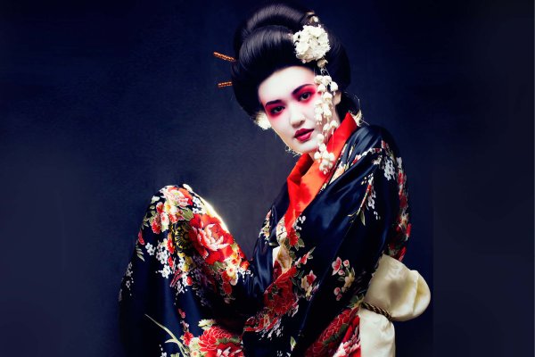 Хикару Накамура гейша