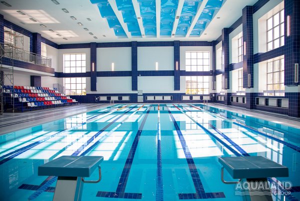 Бассейн в гостинице Измайлово