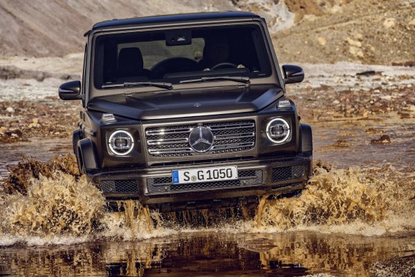 Mercedes-Benz g-class w464