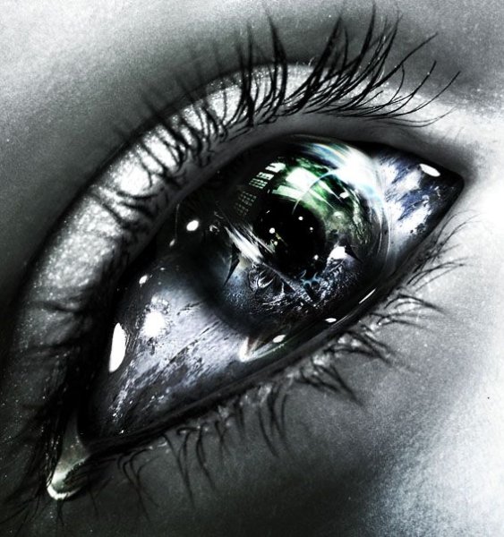 Девушка в слезах