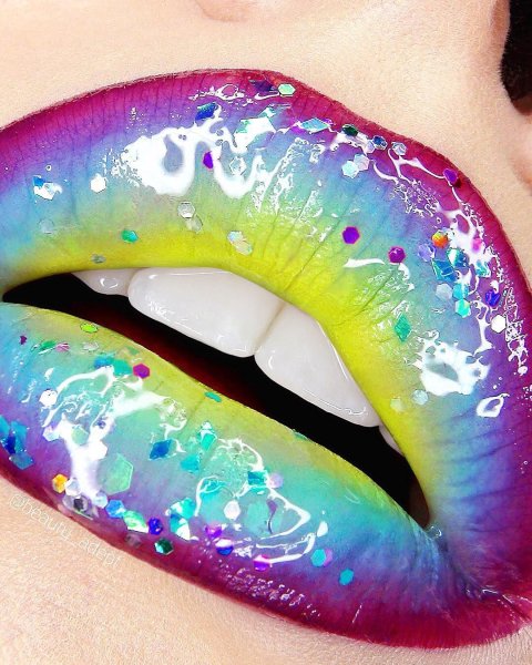 Яркие краски