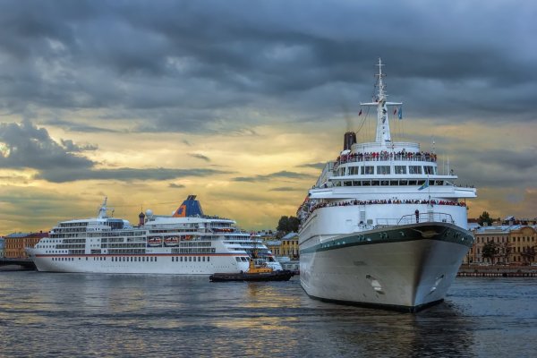 Современный пароход