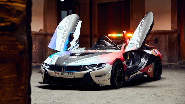 BMW i8 2020