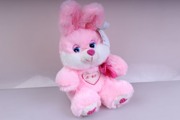 Розовый заяц игрушка