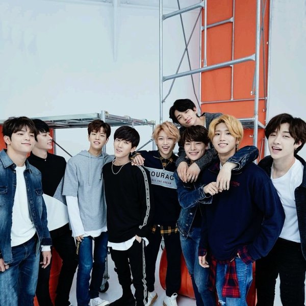 Минхо Stray Kids