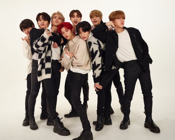 Участники группы Stray Kids 2021