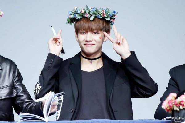 Группа BTS тэхён