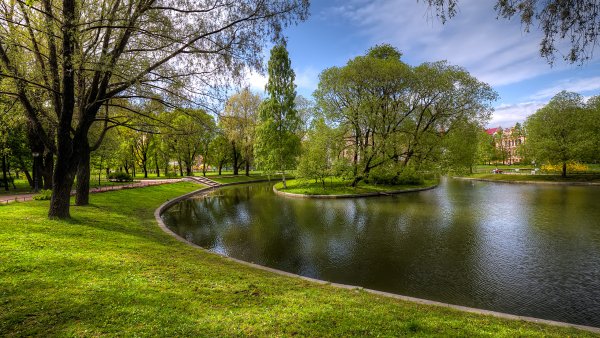 Парк Санкт-Петербург