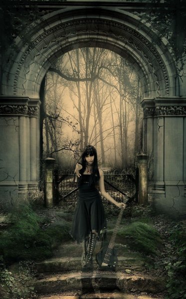 Готическая обложка