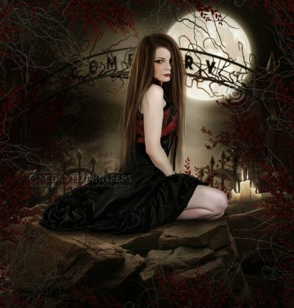 Красивая черная ведьма