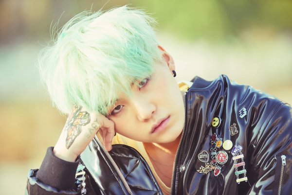 BTS Шуга