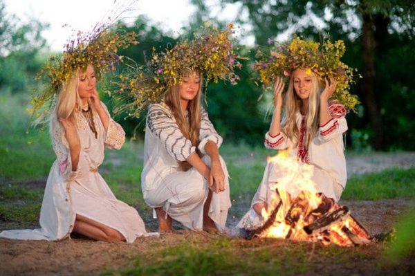 С днем Ивана Купалы