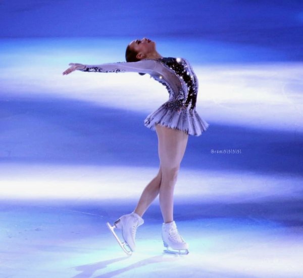 Фигурное катание арт Алина Загитова