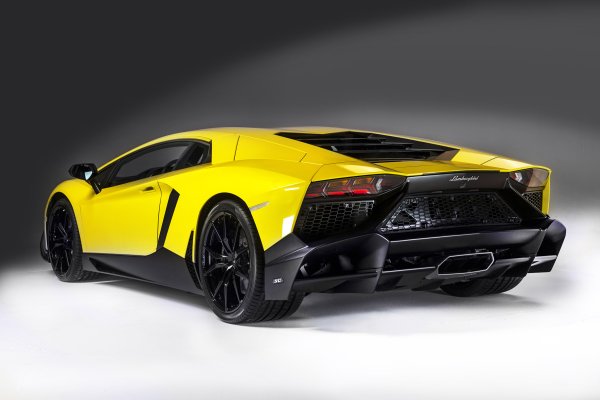 Lamborghini Aventador lp720-4