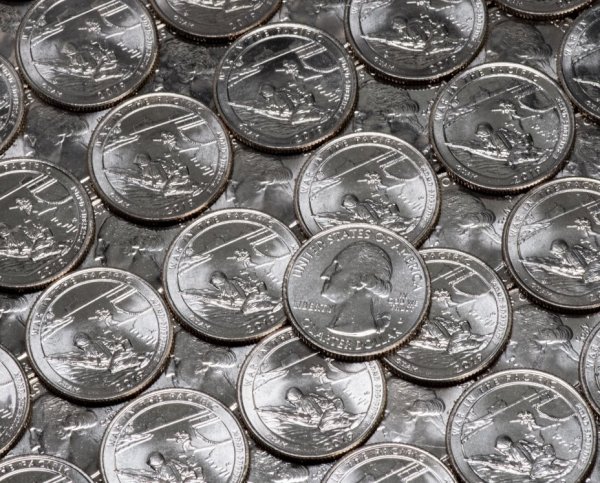 Коллекции монет рублей