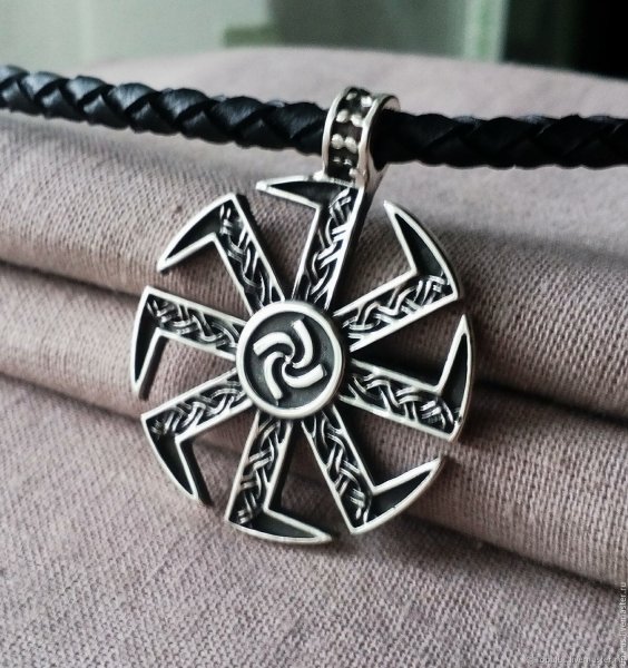 Коловрат Солнцеворот символ