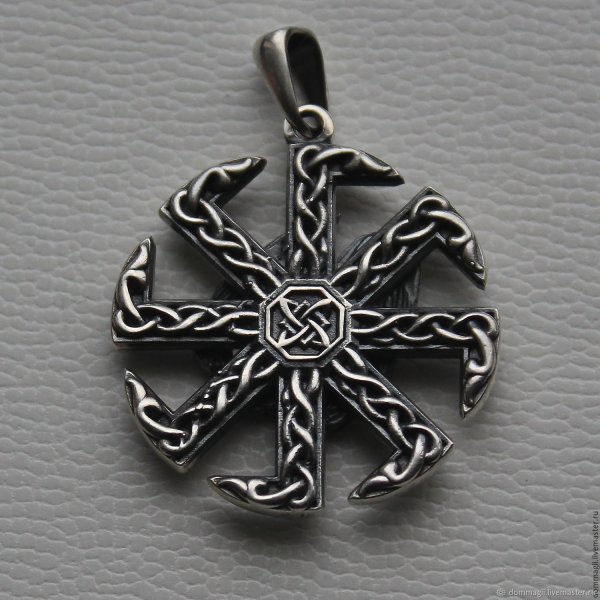 Славянский солярный символ Коловрат