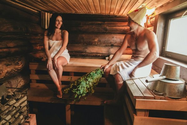 Кристина Асмус в бане