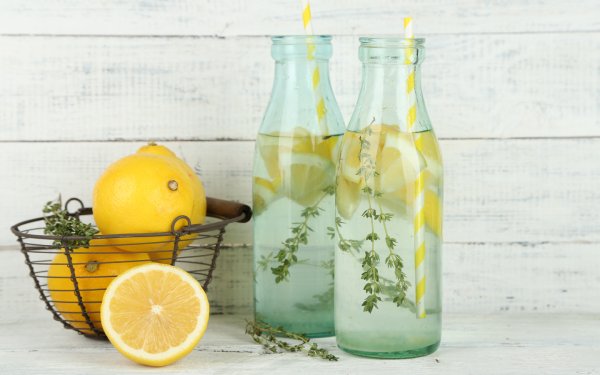 Лимонад в бутылке