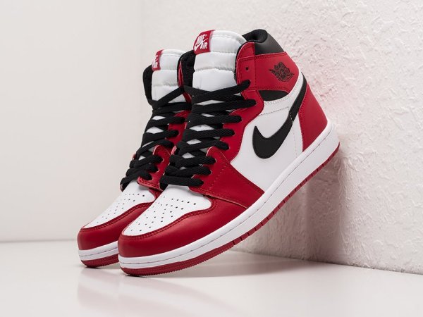 Кроссовки Nike Air Jordan 1