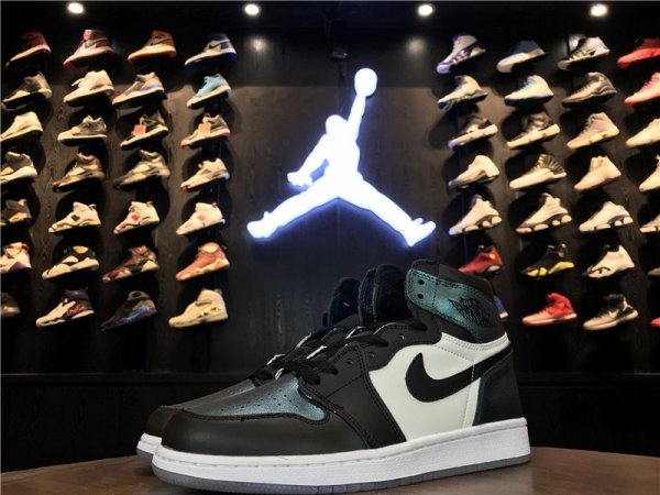 Nike Air Jordan 4