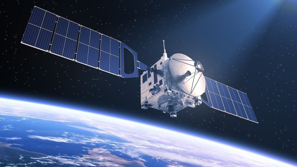 Космический Спутник
