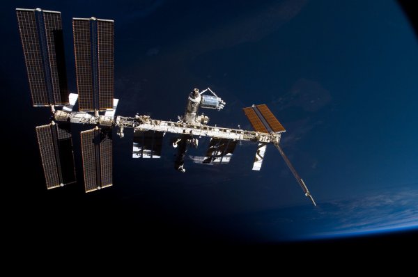 Космос земля Спутник