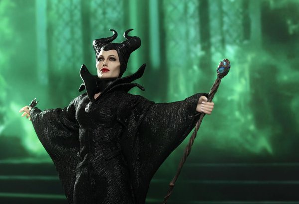 Фигурка Малефисента hot Toys