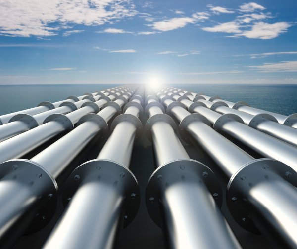 Нефтяной трубопровод