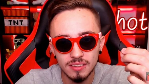 Артём Назаров ВК