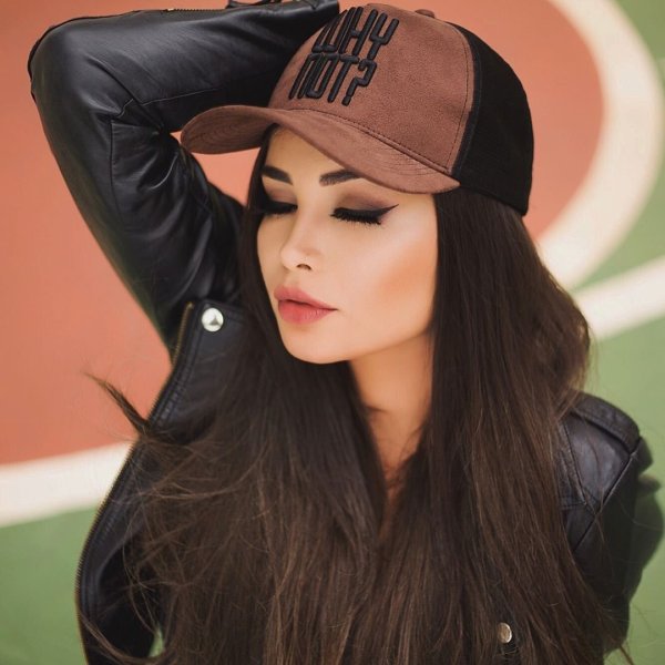 Амира Амирова