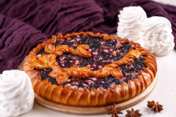 Пирог с клубникой