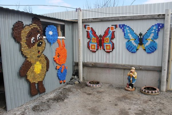 Мозаика из бутылочных крышек