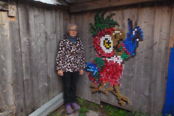 Садовые фигуры из пластиковых крышек