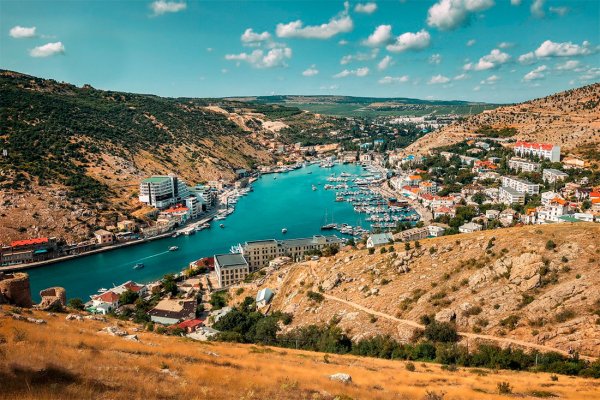 Панорама Балаклавской бухты