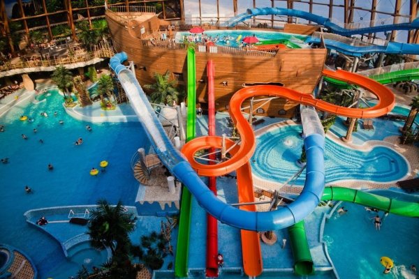 Аквапарк Питерлэнд в Санкт-Петербурге