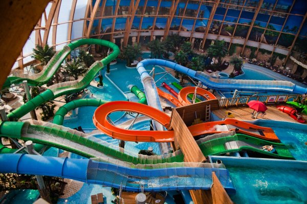 Аквапарк Питерлэнд в Санкт-Петербурге