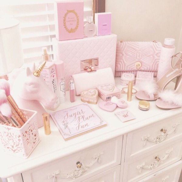 Стол Девчачий Девчачий стол