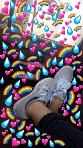 Девчачие картинки на аву