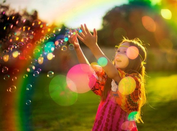 Яркие краски детства