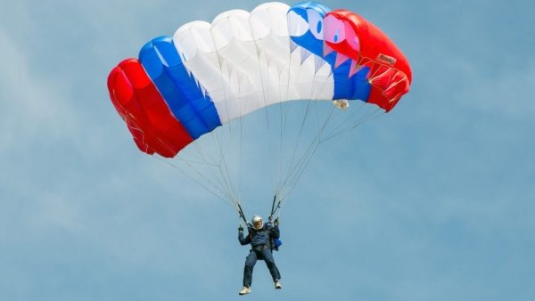 Парашют военный