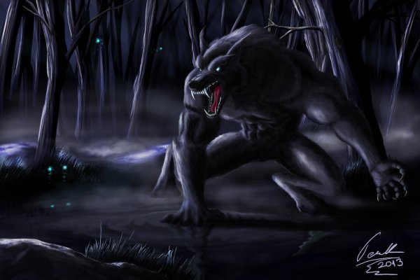 Оборотень в лесу ночью