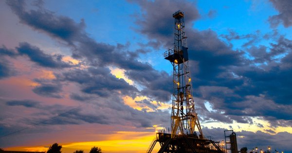 Нефтяная вышка буровая Роснефть